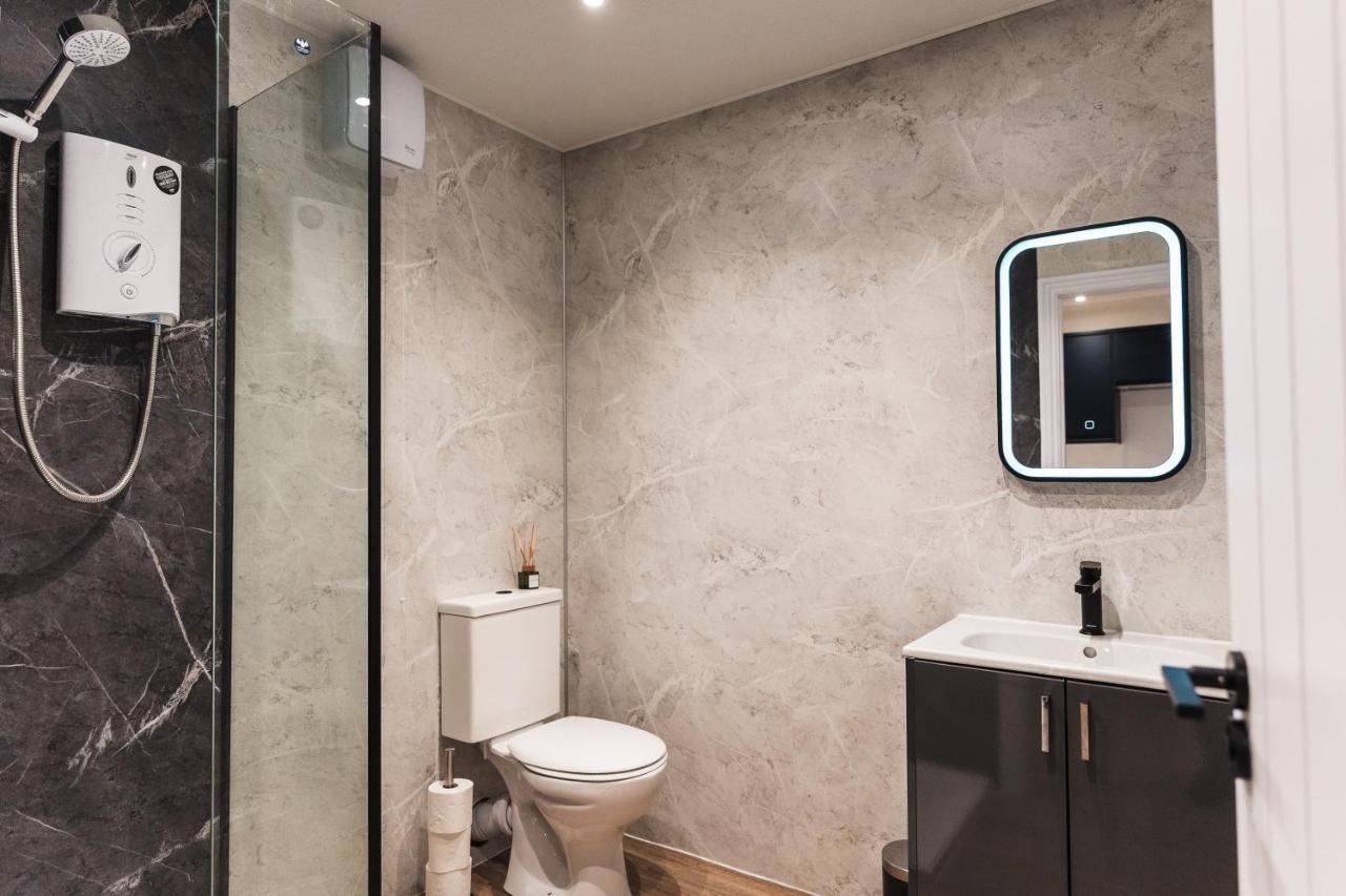 Wych Cottage, Striking 2 Bed, Parking, Ground Floor Flat - Step Free ซัมเมอร์ตัน ภายนอก รูปภาพ