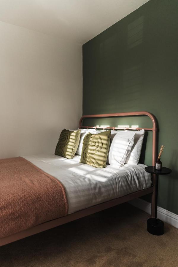 Wych Cottage, Striking 2 Bed, Parking, Ground Floor Flat - Step Free ซัมเมอร์ตัน ภายนอก รูปภาพ