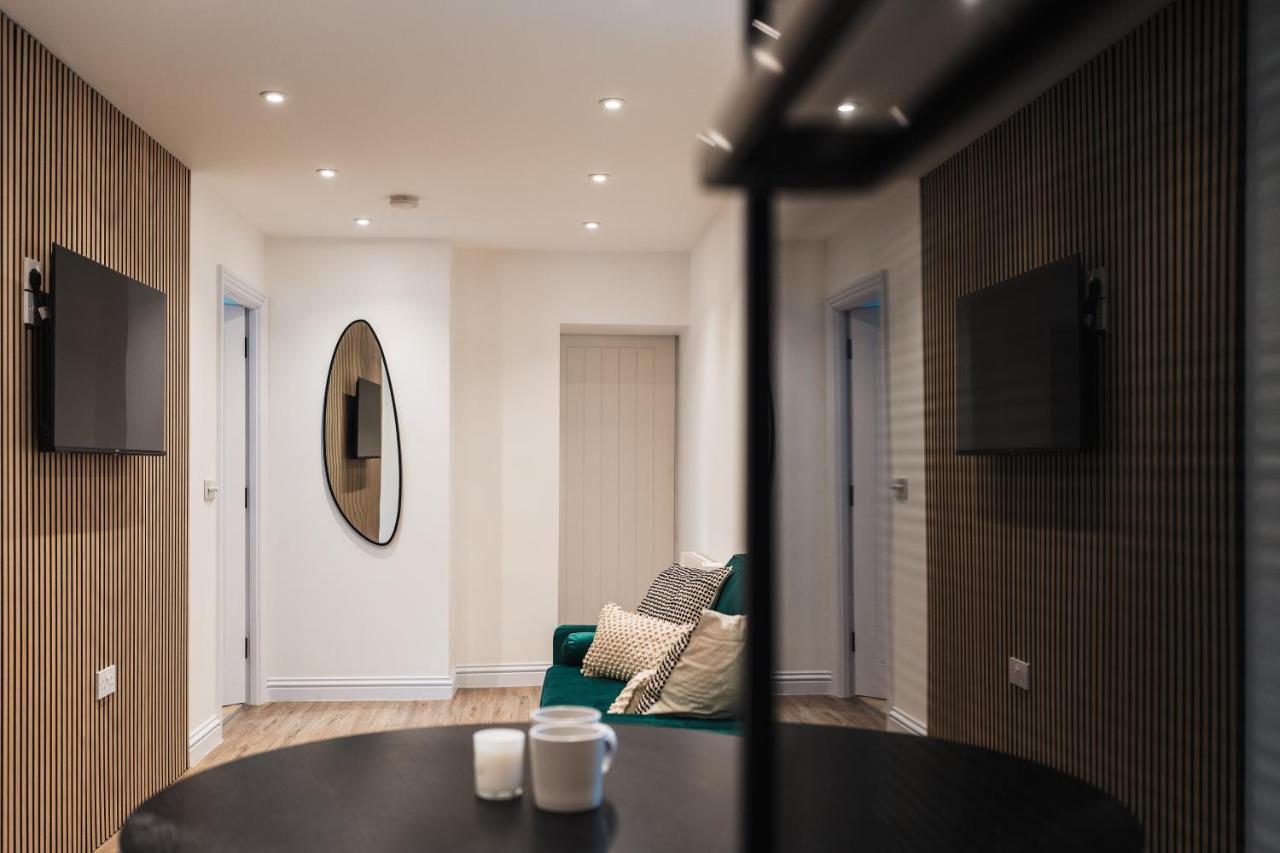 Wych Cottage, Striking 2 Bed, Parking, Ground Floor Flat - Step Free ซัมเมอร์ตัน ภายนอก รูปภาพ